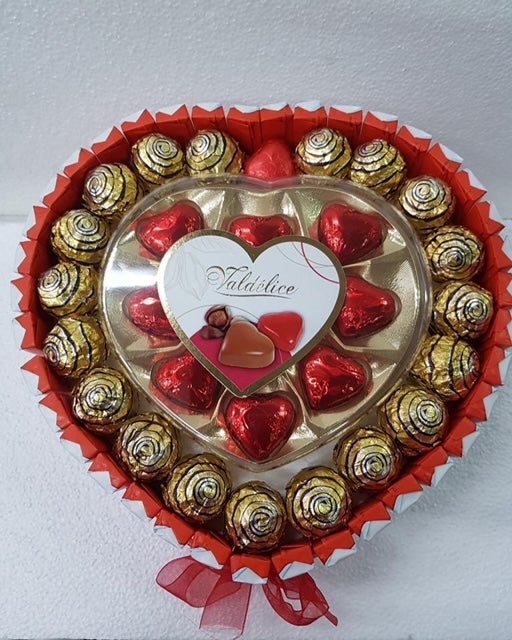 Tarta Corazón Chocolates Grande